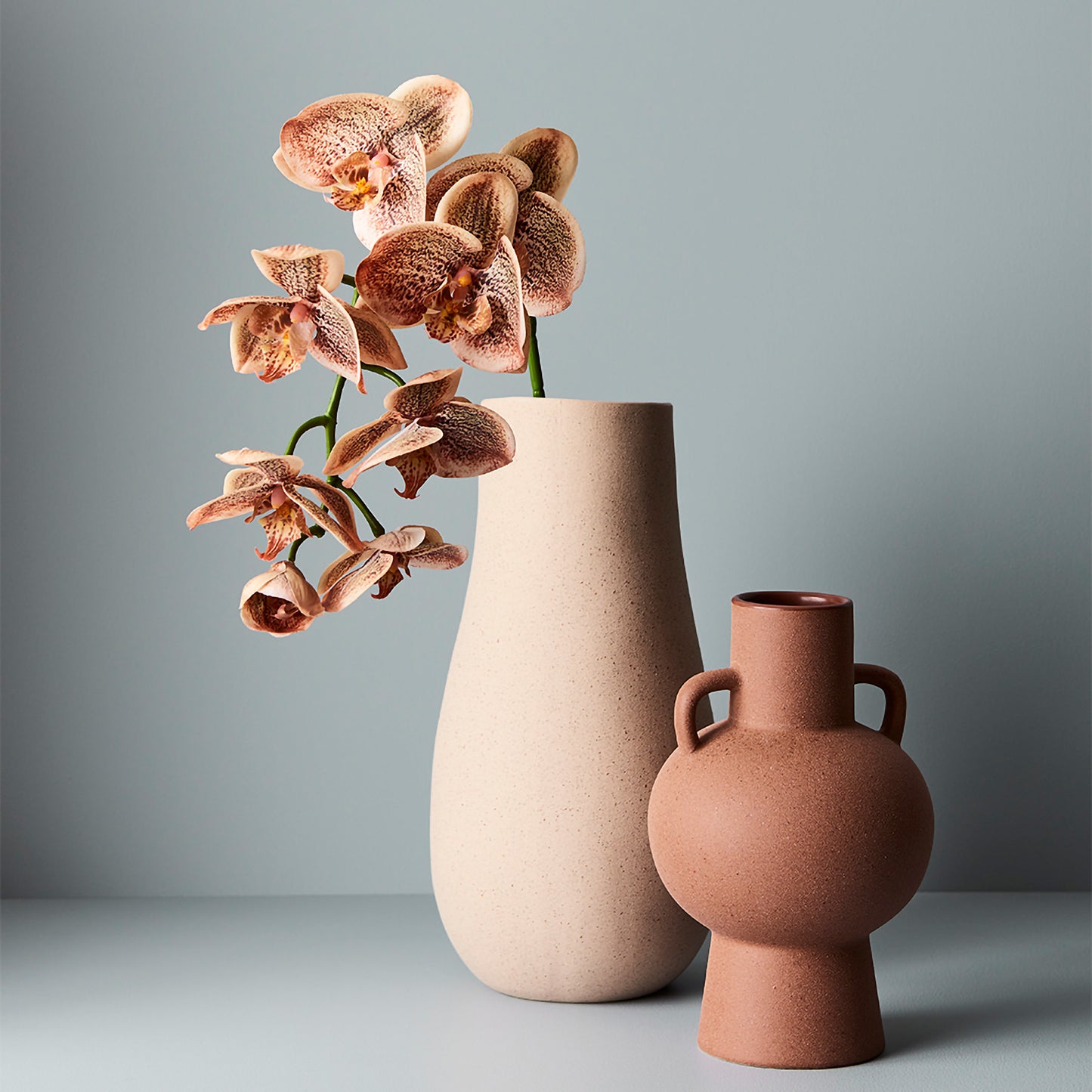 Mona J Vase | Almond